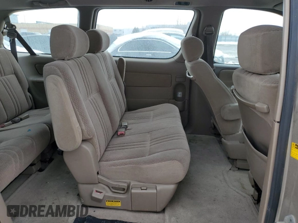 2001 Toyota Sienna CE with VIN 4T3ZF19C11U358813, listed as a Copart auction lot 45113485 with 189,763 mi miles and Clean Title. Bid and sale history available at carsss.com. Image 11.