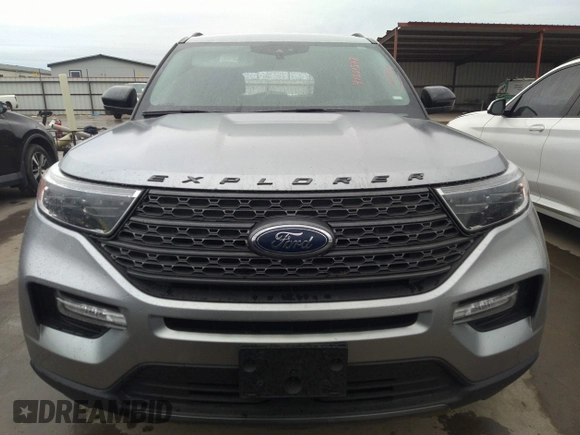 2022 Ford Explorer XLT z VIN 1FMSK8DH7NGB83988, wystawiony jako IAAI lot #41351547 z przebiegiem 60 668 mil mil oraz . Historia ofert i sprzedaży dostępna na DreamBid. Obrazek 12.
