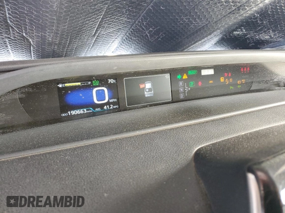 2017 Toyota Prius Two z VIN JTDKBRFU6H3053409, wystawiony jako Copart lot #48436015 z przebiegiem 190 663 mil mil oraz Szkoda całkowita • Salvage title. Historia ofert i sprzedaży dostępna na DreamBid. Obrazek 9.