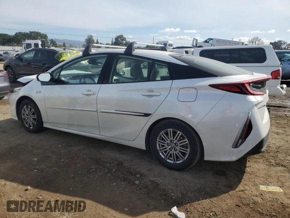 2020 Toyota Prius LE with VIN JTDKARFP3L3153702, listed as a Copart auction lot 44709075 with 124,125 mi miles and Salvage Title. Bid and sale history available at DreamBid. Image 2.