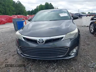 2013 Toyota Avalon XLE z VIN 4T1BK1EB0DU073513, wystawiony jako IAAI lot #42364719 z przebiegiem 208 242 mil mil oraz . Historia ofert i sprzedaży dostępna na DreamBid. Obrazek 12.