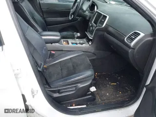 2015 Jeep Grand Cherokee Altitude with VIN 1C4RJFAG4FC942885, listed as a IAAI auction lot 41952356 with 233,276 mi miles. Bid and sale history available at carsss.com. Image 5.