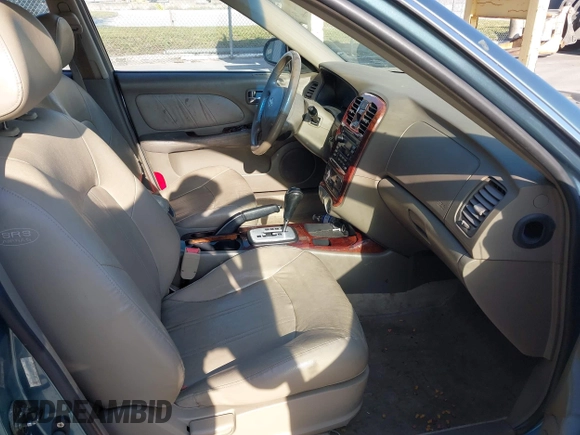 2004 Hyundai Sonata GLS with VIN KMHWF35H84A049046, listed as a IAAI auction lot 42071777 with 158,148 mi miles. Bid and sale history available at carsss.com. Image 5.