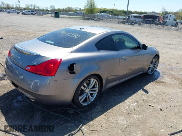 2008 Infiniti G37 Coupe Journey with VIN JNKCV64E38M101396, listed as a IAAI auction lot 42049780 with 128,809 mi miles. Bid and sale history available at carsss.com. Image 4.