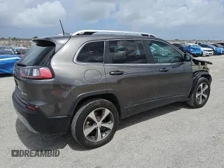 2019 Jeep Cherokee Limited with VIN 1C4PJMDX3KD162386, listed as a Copart auction lot 60240995 with 107,709 mi miles and Clean title. Bid and sale history available at DreamBid. Image 3.
