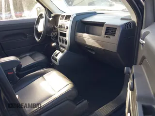 2008 Jeep Patriot Sport с VIN 1J8FT28018D601044, выставлен на аукционе IAAI как лот 42280611 с пробегом 168 725 миль миль и . История ставок и продаж доступна на DreamBid. Изображение 5.