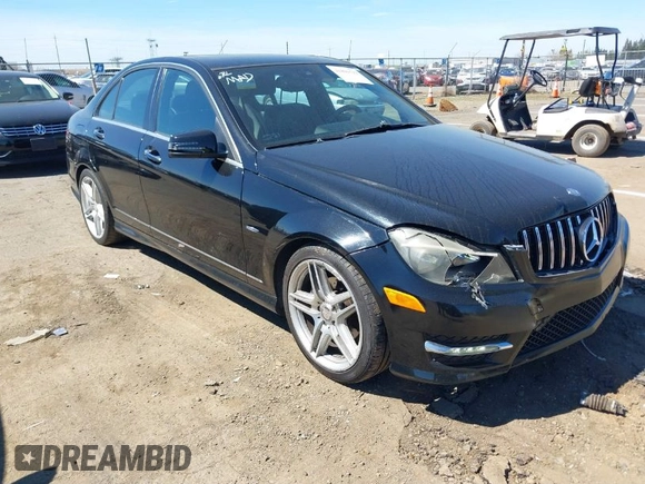 2012 Mercedes-Benz C 250 Sport z VIN WDDGF4HB4CA648004, wystawiony jako IAAI lot #41891519 z przebiegiem 108 076 mil mil oraz . Historia ofert i sprzedaży dostępna na DreamBid. Obrazek 1.