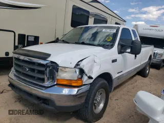 2000 Ford F-250 XL z VIN 1FTNX20F7YEB31717, wystawiony jako Copart lot #55279855 z przebiegiem 15 921 mil mil oraz Szkoda całkowita • Salvage title. Historia ofert i sprzedaży dostępna na DreamBid. Obrazek 1.