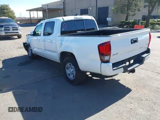 2021 Toyota Tacoma SR z VIN 3TMCZ5AN5MM417384, wystawiony jako IAAI lot #41617168 z przebiegiem 55 969 mil mil oraz . Historia ofert i sprzedaży dostępna na DreamBid. Obrazek 3.