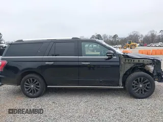 2019 Ford Expedition Max Limited z VIN 1FMJK2AT3KEA50797, wystawiony jako IAAI lot #41199092 z przebiegiem 130 849 mil mil oraz . Historia ofert i sprzedaży dostępna na DreamBid. Obrazek 14.