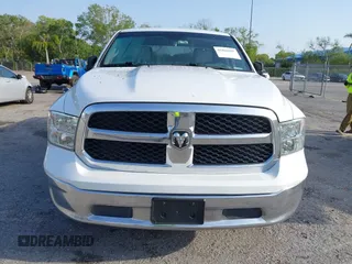 2019 Ram 1500 Express z VIN 1C6RR7FT8KS533686, wystawiony jako IAAI lot #41866997 z przebiegiem 199 502 mil mil oraz . Historia ofert i sprzedaży dostępna na DreamBid. Obrazek 13.