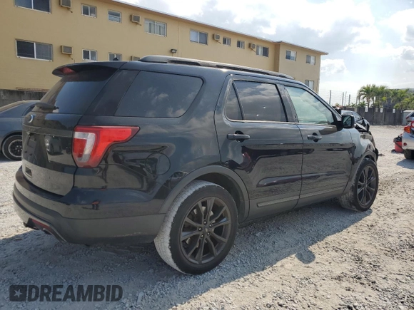 2017 Ford Explorer XLT with VIN 1FM5K7D81HGC29682, listed as a Copart auction lot 53602095 with 102,496 mi miles and Salvage Title. Bid and sale history available at DreamBid. Image 3.