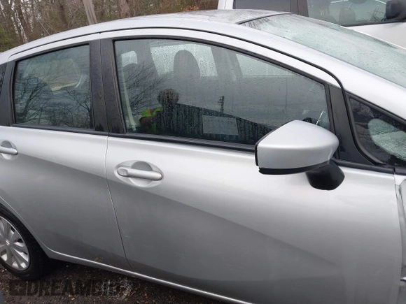 2016 Nissan Note S with VIN 3N1CE2CP6GL368301, listed as a IAAI auction lot 41683958 with 52,493 mi miles and . Bid and sale history available at DreamBid. Image 13.