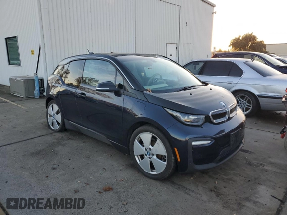2019 BMW i3 with VIN WBY8P4C57K7D27696, listed as a Copart auction lot 85429264 with 32,219 mi miles and Salvage title. Bid and sale history available at DreamBid. Image 4.