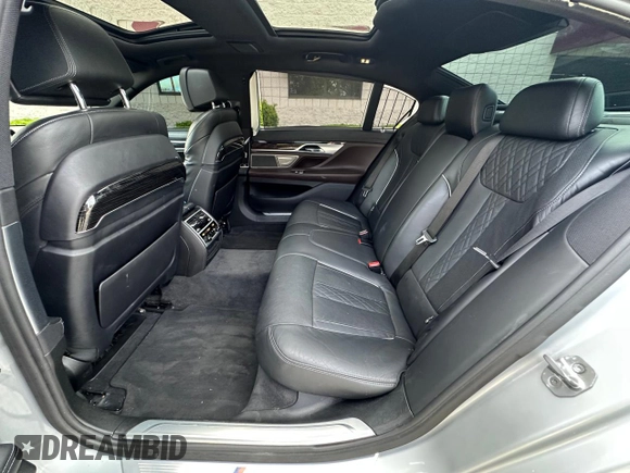 2017 BMW 7 Series ALPINA B7 xDrive with VIN WBA7F2C5XHG422275, listed as a Copart auction lot 58860745 with 78,093 mi miles and Salvage title. Bid and sale history available at DreamBid. Image 13.