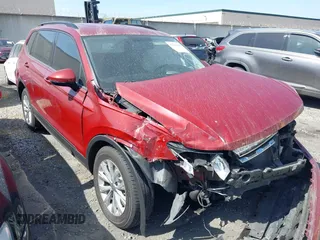 2018 Volkswagen Tiguan S с VIN 3VV1B7AX3JM128705, выставлен на аукционе IAAI как лот 42110808 с пробегом 60 589 миль миль и . История ставок и продаж доступна на DreamBid. Изображение 1.