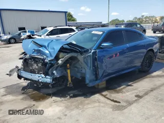 2020 Dodge Charger Scat Pack z VIN 2C3CDXGJ6LH211829, wystawiony jako Copart lot #56010045 z przebiegiem 51 302 mil mil oraz Nie do naprawy • Non repairable. Historia ofert i sprzedaży dostępna na DreamBid. Obrazek 1.