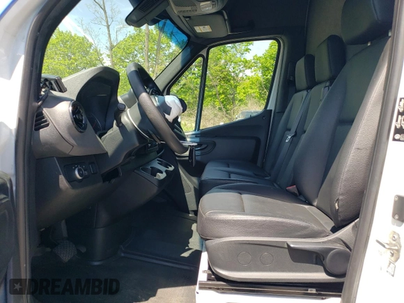 2022 Mercedes-Benz Sprinter with VIN W1Y8EB3Y6NT093478, listed as a Copart auction lot 55573435 with 54,663 mi miles and Salvage Title. Bid and sale history available at DreamBid. Image 7.
