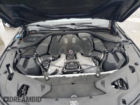 2023 BMW 8 Series z VIN WBAGX0C14PCM99664, wystawiony jako Copart lot #82912494 z przebiegiem 20 899 mil mil oraz Szkoda całkowita • Salvage title. Historia ofert i sprzedaży dostępna na DreamBid. Obrazek 11.