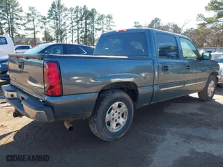 2006 Chevrolet Silverado 1500 LT1 with VIN 2GCEC13T461167211, listed as a IAAI auction lot 41456631 with 334,244 mi miles. Bid and sale history available at carsss.com. Image 4.