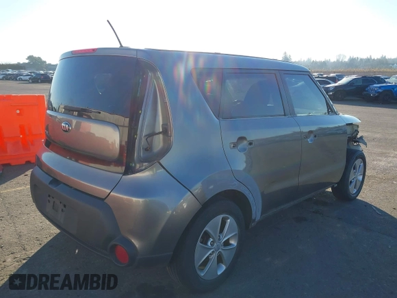 2015 Kia Soul with VIN KNDJN2A22F7169714, listed as a IAAI auction lot 41431556 with 122,834 mi miles. Bid and sale history available at carsss.com. Image 4.