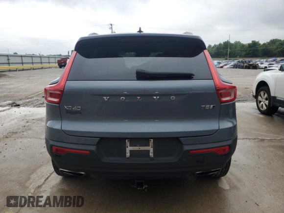 2020 Volvo XC40 R-Design with VIN YV4162UM4L2337658, listed as a Copart auction lot 61304505 with 105,673 mi miles and Salvage title. Bid and sale history available at DreamBid. Image 6.