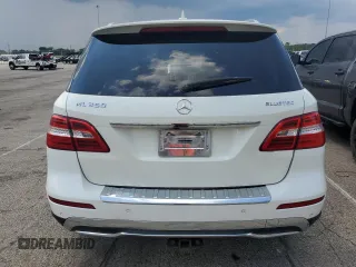 2013 Mercedes-Benz M 350 with VIN 4JGDA2EB0DA201915, listed as a Copart auction lot 62342135 with 225,797 mi miles and Salvage title. Bid and sale history available at DreamBid. Image 6.