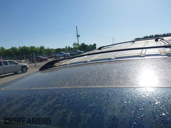 2004 Ford Expedition Special Service with VIN 1FMFU15L24LA67271, listed as a IAAI auction lot 42142445 with 136,752 mi miles. Bid and sale history available at carsss.com. Image 15.