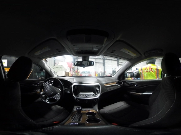 2019 GMC Acadia SLE z VIN 1GKKNRLA9KZ298473, wystawiony jako IAAI lot #41397494 z przebiegiem 107 781 mil mil oraz . Historia ofert i sprzedaży dostępna na DreamBid. Obrazek 18.