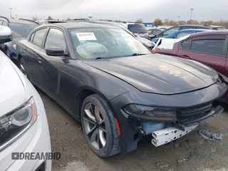 2017 Dodge Charger SE with VIN 2C3CDXBG8HH660321, listed as a IAAI auction lot 37875402 with 82,772 mi miles. Bid and sale history available at carsss.com. Image 1.