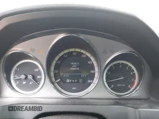 2009 Mercedes-Benz C-Class 3.0L Sport with VIN WDDGF81XX9F281618, listed as a IAAI auction lot 42033172 with 196,615 mi miles. Bid and sale history available at carsss.com. Image 7.