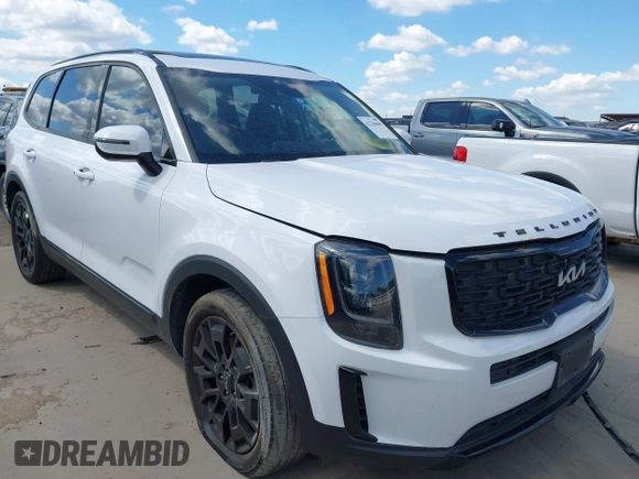 2022 Kia Telluride EX z VIN 5XYP3DHC0NG267782, wystawiony jako IAAI lot #42230498 z przebiegiem 61 246 mil mil oraz . Historia ofert i sprzedaży dostępna na DreamBid. Obrazek 1.