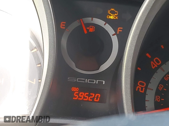 2013 Scion tC z VIN JTKJF5C76D3063593, wystawiony jako IAAI lot #41751475 z przebiegiem 59 520 mil mil oraz . Historia ofert i sprzedaży dostępna na DreamBid. Obrazek 7.