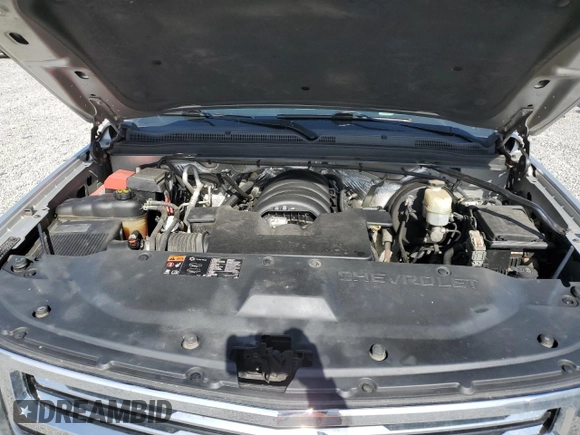 2015 Chevrolet Suburban LTZ with VIN 1GNSKKKC1FR120164, listed as a Copart auction lot 53700455 with 195,815 mi miles and Salvage Title. Bid and sale history available at DreamBid. Image 12.