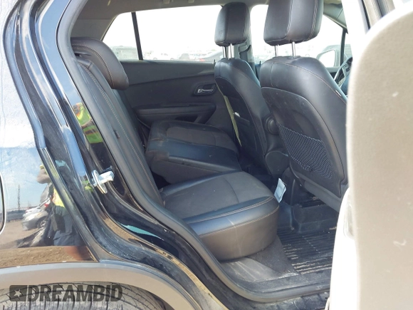 2020 Chevrolet Trax LT with VIN KL7CJLSB0LB083753, listed as a IAAI auction lot 42009840 with 101,220 mi miles. Bid and sale history available at carsss.com. Image 8.