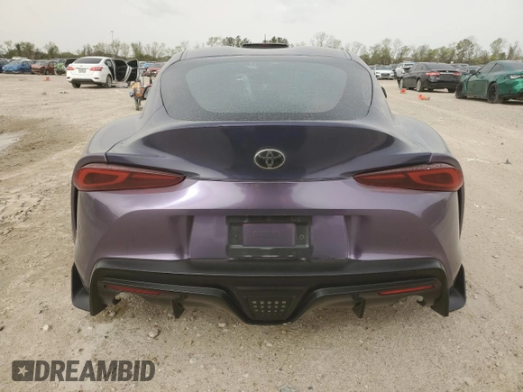 2022 Toyota Supra 3.0 z VIN WZ1DB0C03NW050968, wystawiony jako Copart lot #44450175 z przebiegiem 22 420 mil mil oraz Szkoda całkowita • Salvage title. Historia ofert i sprzedaży dostępna na DreamBid. Obrazek 6.