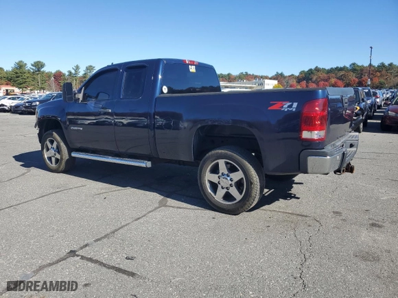 2011 GMC Sierra 2500HD SLE with VIN 1GT220CG7BZ216616, listed as a Copart auction lot 75283084 with 188,778 mi miles and Salvage Title. Bid and sale history available at carsss.com. Image 2.