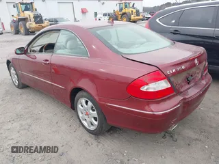 2008 Mercedes-Benz CLK 3.5L with VIN WDBTJ56H38F244866, listed as a IAAI auction lot 41796710 with 185,995 mi miles. Bid and sale history available at carsss.com. Image 3.