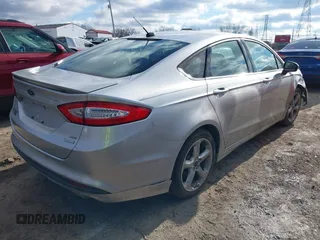 2013 Ford Fusion SE with VIN 3FA6P0HR0DR382809, listed as a IAAI auction lot 41240180 with 129,961 mi miles and . Bid and sale history available at DreamBid. Image 4.