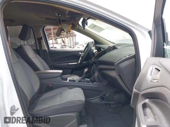 2018 Ford Escape SE with VIN 1FMCU9GD8JUB14607, listed as a IAAI auction lot 41866119 with 1 mi miles. Bid and sale history available at carsss.com. Image 5.