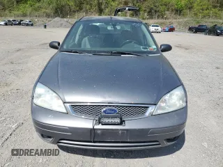 2007 Ford Focus S z VIN 1FAHP34N57W145697, wystawiony jako Copart lot #55335235 z przebiegiem 228 416 mil mil oraz Nie do naprawy • Non repairable. Historia ofert i sprzedaży dostępna na DreamBid. Obrazek 5.