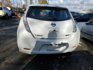 2015 Nissan LEAF SV with VIN 1N4AZ0CP7FC324367, listed as a Copart auction lot 75417783 with 47,839 mi miles. Bid and sale history available at carsss.com. Image 6.
