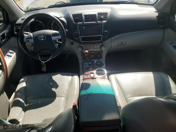 2013 Toyota Highlander Limited with VIN 5TDYK3EH5DS125320, listed as a Copart auction lot 49771255 with 196,208 mi miles and Salvage Title. Bid and sale history available at carsss.com. Image 8.