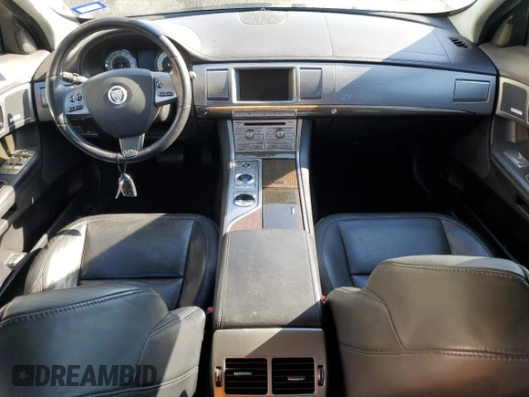 2011 Jaguar XF with VIN SAJWA0JC8BMR98847, listed as a Copart auction lot 80508564 with Not Provided miles and Clean Title. Bid and sale history available at DreamBid. Image 8.