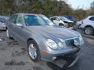 2003 Mercedes-Benz E 320 z VIN WDBUF65J63A164967, wystawiony jako IAAI lot #41640848 z przebiegiem 113 639 mil mil oraz . Historia ofert i sprzedaży dostępna na DreamBid. Obrazek 1.