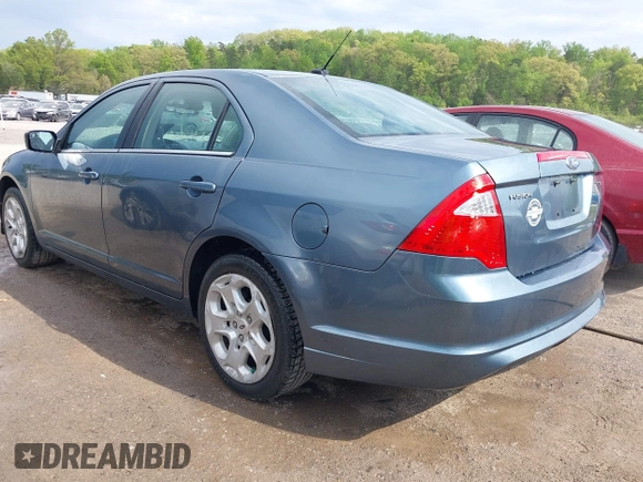 2011 Ford Fusion SE with VIN 3FAHP0HA0BR301436, listed as a IAAI auction lot 42035534 with 101,525 mi miles. Bid and sale history available at carsss.com. Image 3.