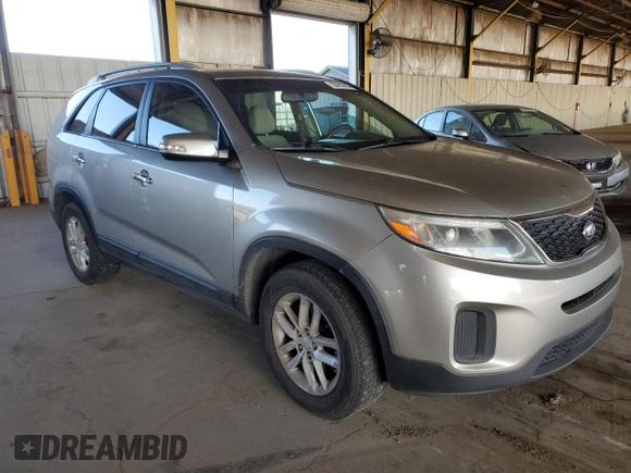 2014 Kia Sorento LX with VIN 5XYKT4A71EG462250, listed as a Copart auction lot 50083895 with 106,370 mi miles and Clean Title. Bid and sale history available at carsss.com. Image 4.
