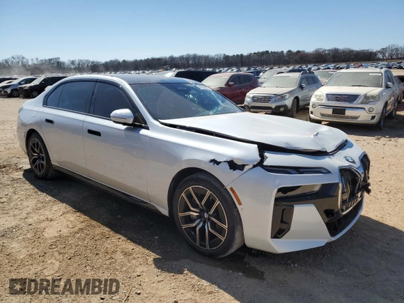 2023 BMW 7 Series 760i xDrive с VIN WBA33EJ06PCM56607, выставлен на аукционе Copart как лот 47292025 с пробегом 24 064 миль миль и Списание • Salvage title. История ставок и продаж доступна на DreamBid. Изображение 4.