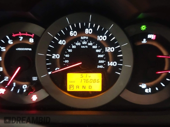2012 Toyota RAV4 Limited with VIN 2T3DK4DV2CW090650, listed as a IAAI auction lot 41639531 with 176,086 mi miles. Bid and sale history available at carsss.com. Image 7.