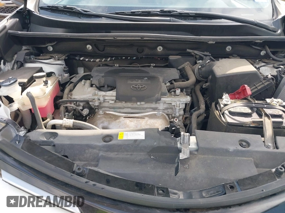 2018 Toyota RAV4 XLE z VIN 2T3WFREV2JW501356, wystawiony jako IAAI lot #42087027 z przebiegiem 32 117 mil mil oraz . Historia ofert i sprzedaży dostępna na DreamBid. Obrazek 10.